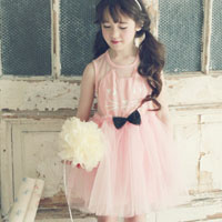 ชุดเดรสเด็กผู้หญิง สีชมพู ตัวเสื้อลายแมว กระโปรงพองฟู