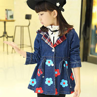 เสื้อกันหนาวเด็ก ผ้ายีนส์ ลายดอกไม้สีฟ้า